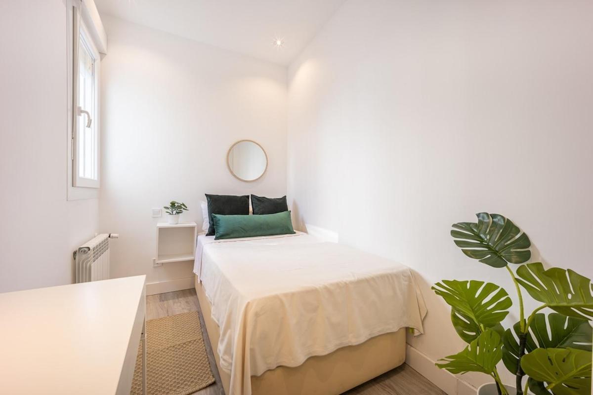 Apartamento Con Vistas En Lavapies Lejlighed Madrid Eksteriør billede